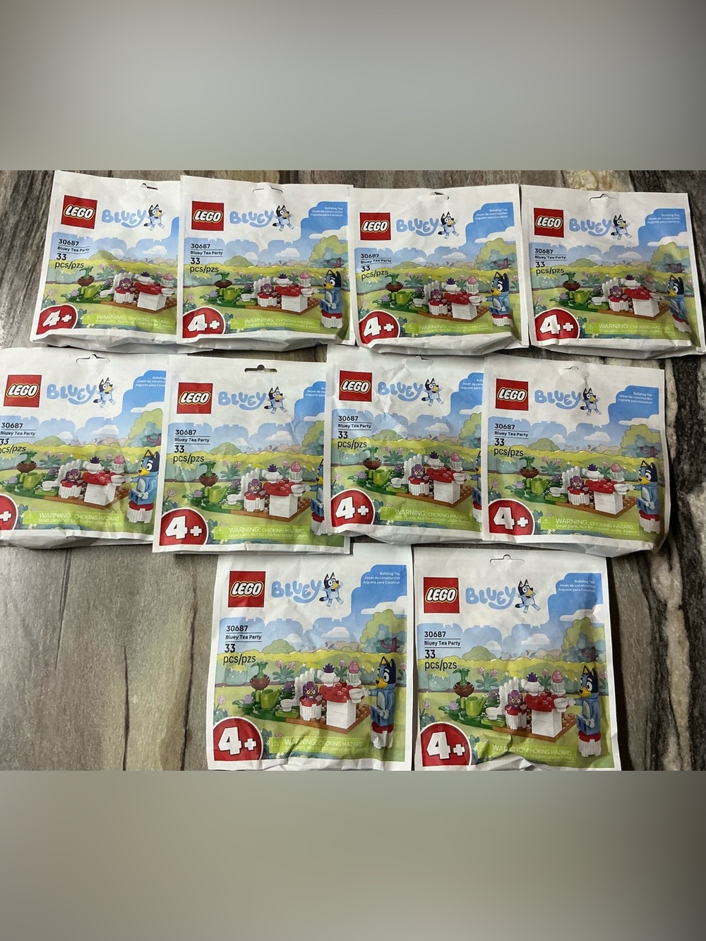 A lot of 10 LEGO #30687/ Bluey Tea Party